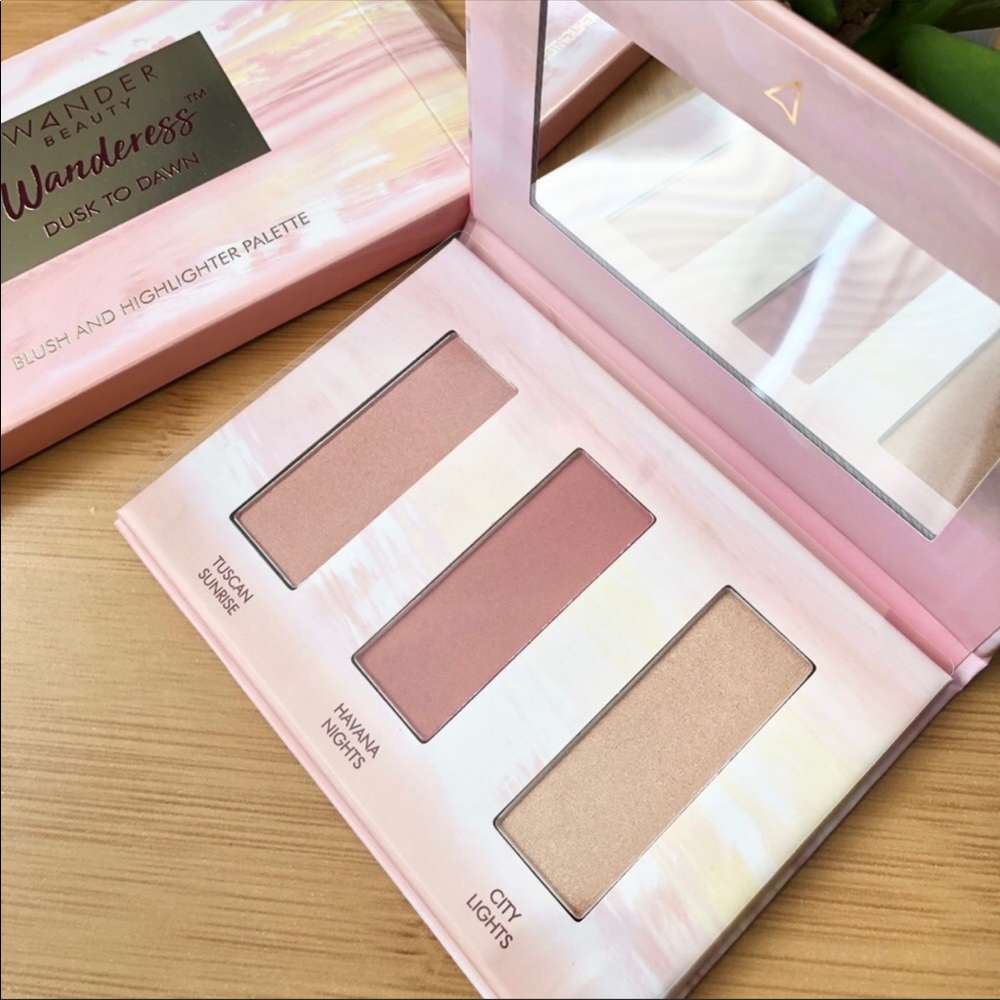 Wander Beauty Bundle Dusk to Dawn Palette+Glow oil